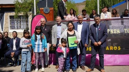 Con anuncio de obras, Figueroa celebró el aniversario de Las Coloradas