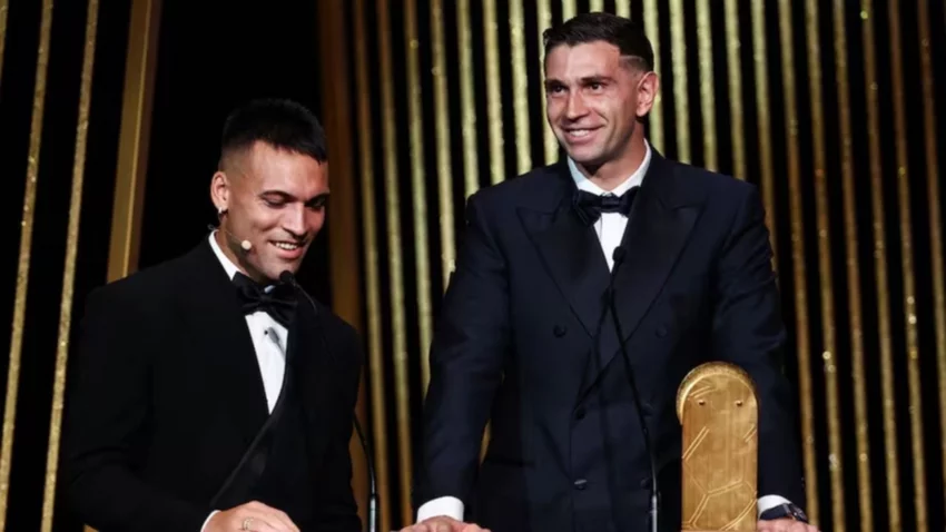 Dibu Martínez hizo historia y ganó el Lev Yashin por segunda vez consecutiva