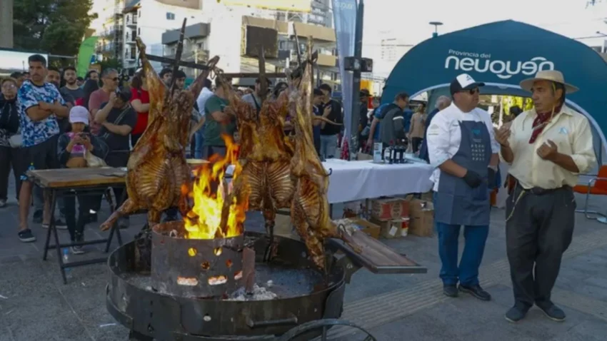 A cuánto se venden los chivitos del norte neuquino en la ciudad de Neuquén