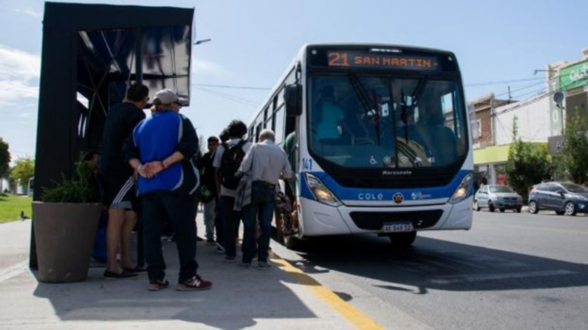 Miércoles complicado: cómo están los servicios en Neuquén capital