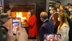La vice neuquina, como Francia, pifia y ¡Afuera!