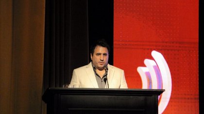 "Ser un puente entre distintas realidades y contribuir al desarrollo de una sociedad mejor"