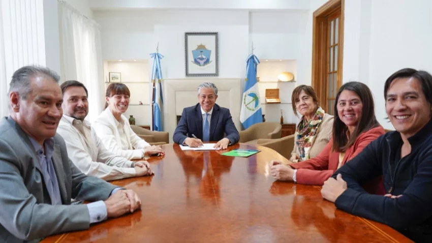 El Gobierno de Neuquén aportó material deportivo para los Juegos Interfacultades