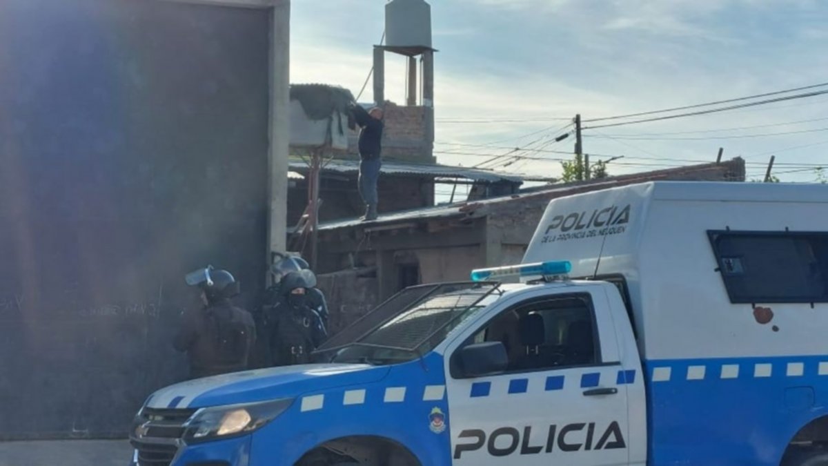 Tras un robo, allanaron una casa y detuvieron al tío de uno de los homicidas de Caliani