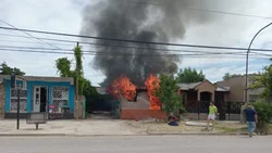 Un hombre y dos niños sufrieron heridas tras un incendio en Catriel