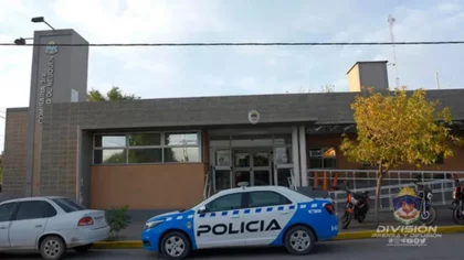Se fugó de la comisaría y le fracturó la mano a un policía: le dan 4 meses de prisión