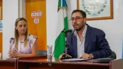El abogado del Deliberante de Allen ahora no podrá acercarse a una concejal