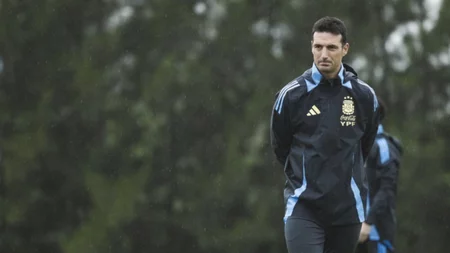 Selección Argentina: Con todos a bordo, Scaloni piensa en el once