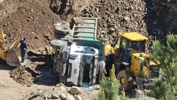 Un herido tras el vuelco de un camión en San Martín de los Andes