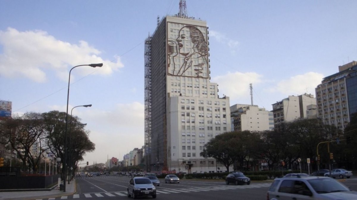 El Peronismo está crispado por amenaza de demolición contra Evita