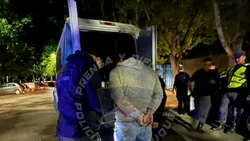 Renunció a un foodtruck, no quisieron pagarle y lo amenazaron con un arma