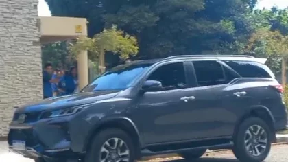 Allanamientos en Plottier: investigan la compra de tres autos de la familia Ruíz