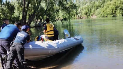 Hallaron un cadáver flotando en el río Neuquén