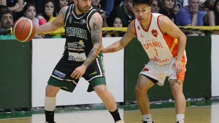 Español robó el tercero y estiró la serie final del Pre Federal