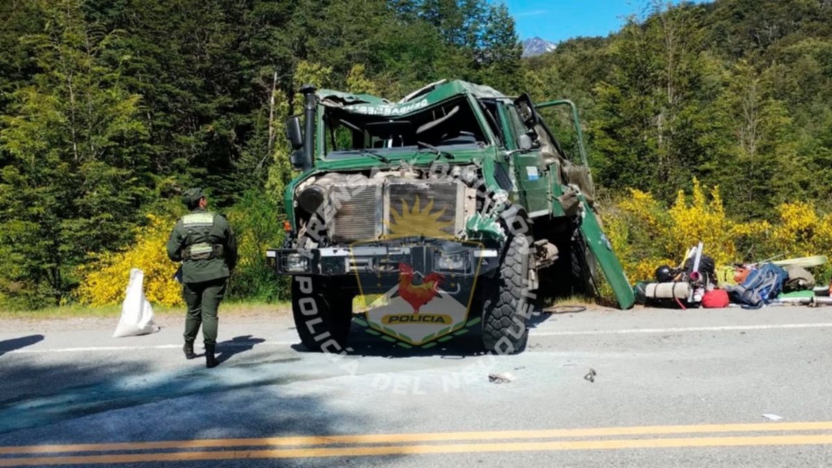 Volcó un camión de Gendarmería: seis heridos