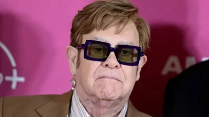 Elton John quedó ciego por una infección ocular