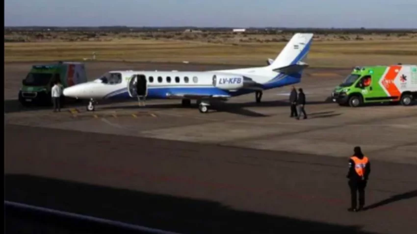 Avión en venta: dos empresas los quieren pagar con vuelos sanitarios