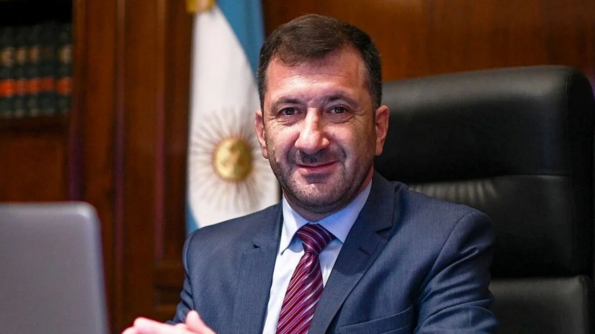 Un senador argentino fue detenido cuando viajaba a Paraguay con USD 200.000