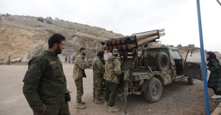 Siria: los rebeldes entran en la ciudad de Hama y el ejército se retira