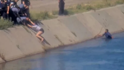 La policía y un vecino de Roca se tiraron al Canal Grande y salvaron a dos nenas