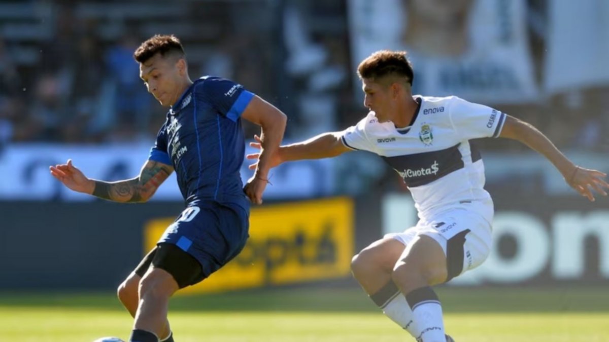 Arde la liga: Talleres venció a Gimnasia y se subió a lo más alto