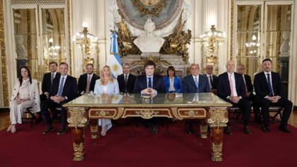 Milei dijo que cambiará impuestos: ¿Qué pasa con las provincias?