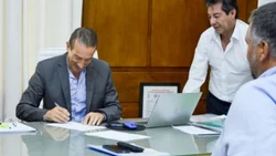 Neuquén cerró el acuerdo salarial 2025 con todos los sindicatos del Estado