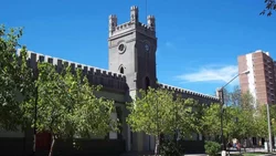 Por indisciplina y faltas injustificadas, despidieron a otros tres estatales