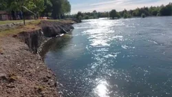 Largaron más agua y el Limay se comió la playa del balneario Río Grande