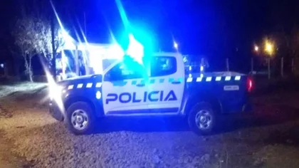 Pelea entre vecinos terminó con una balacera y un choque contra un patrullero