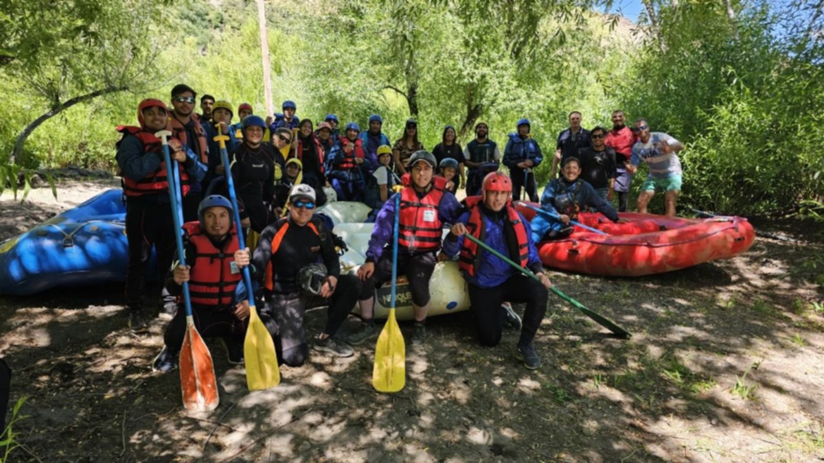 Con una capacitación de guías, impulsan el rafting en Manzano Amargo