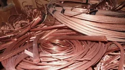 Eran petroleros y planearon un robo: se llevaron cables de cobre y rompieron equipos
