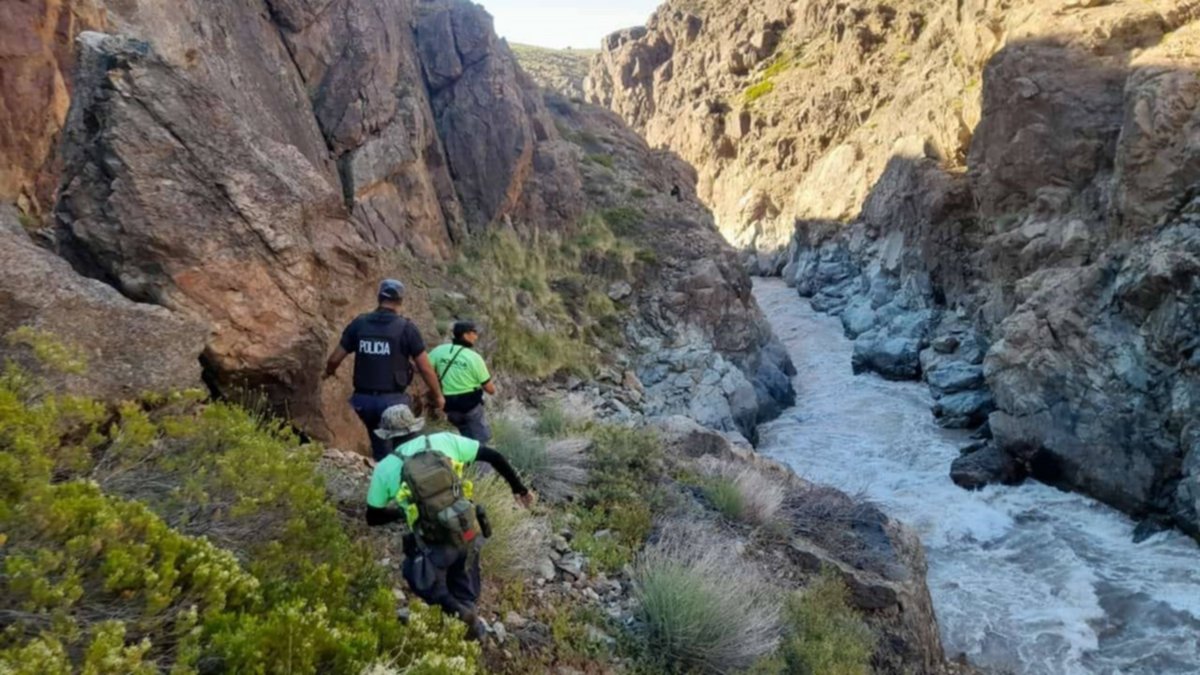 Colocarán una malla sima en el río Varvarco para contener el cuerpo del criancero desaparecido