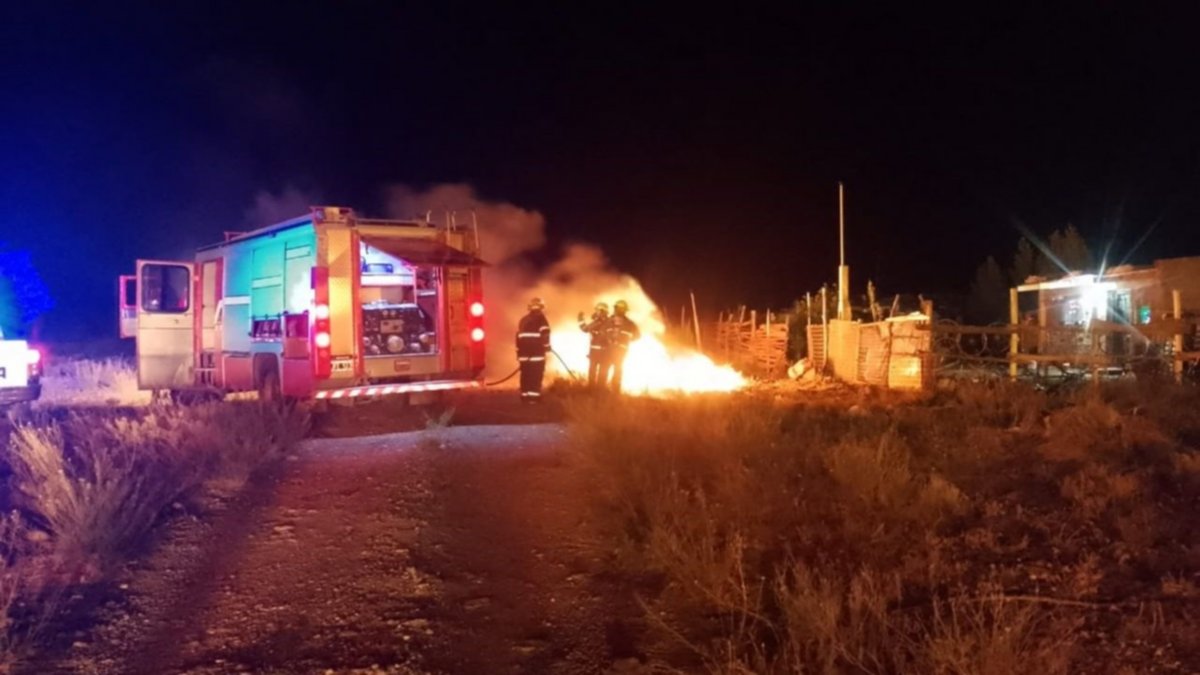 Los bomberos de Zapala tuvieron una Navidad bastante movida