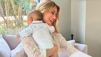 ¡Se le escapó! Nicole Neumann mostró por primera vez el rostro de su hijo Cruz Urcera