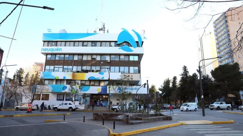 Cuándo cobran con aumento los empleados municipales de Neuquén