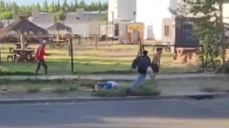 Un joven de 18 años está internado tras recibir un piedrazo afuera de un boliche en Plottier