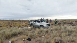 Volvían de Bariloche y volcaron en Piedra del Águila: murió una mujer de 70 años