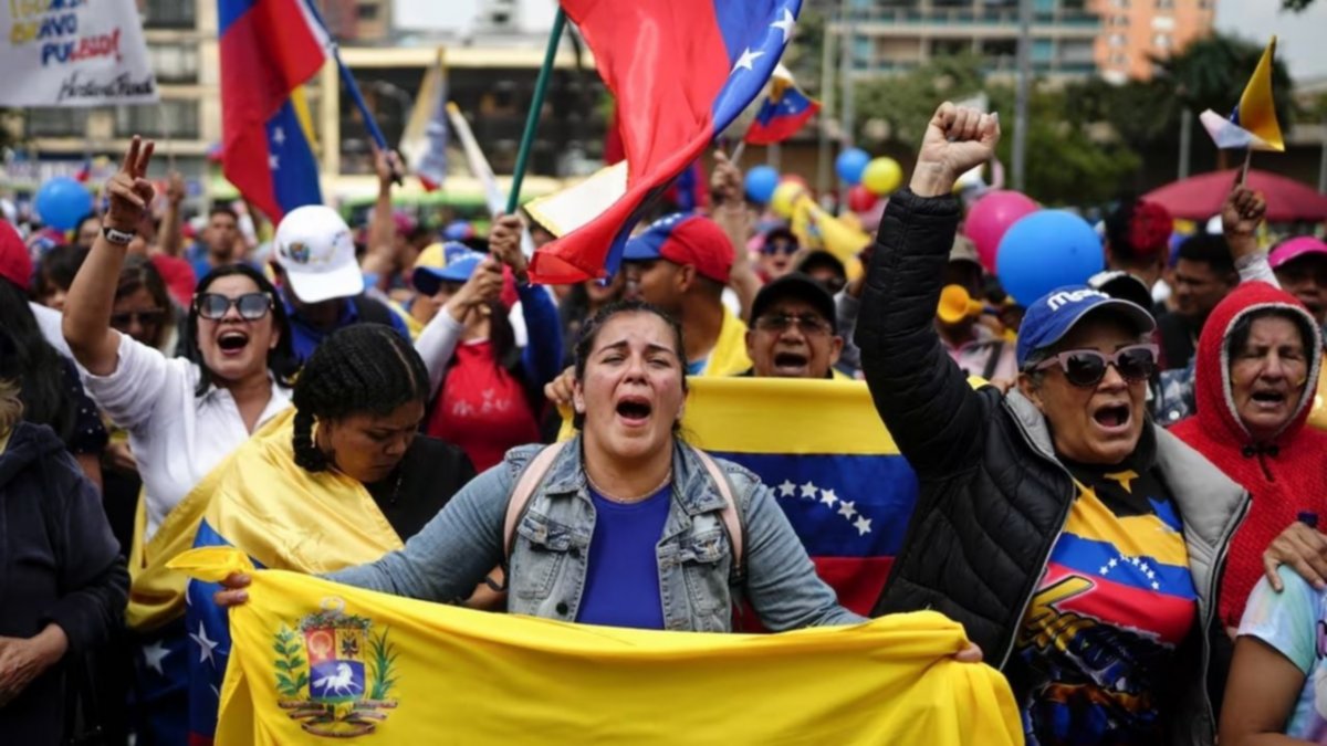 Maduro se cae, pase lo que pase este viernes en Venezuela
