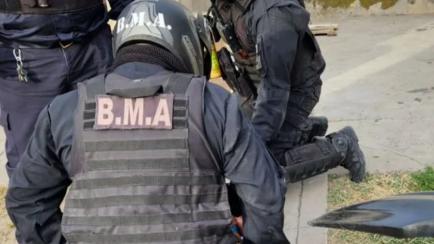 Sospechaban de un motociclista de negro y era un penitenciario prófugo por robo