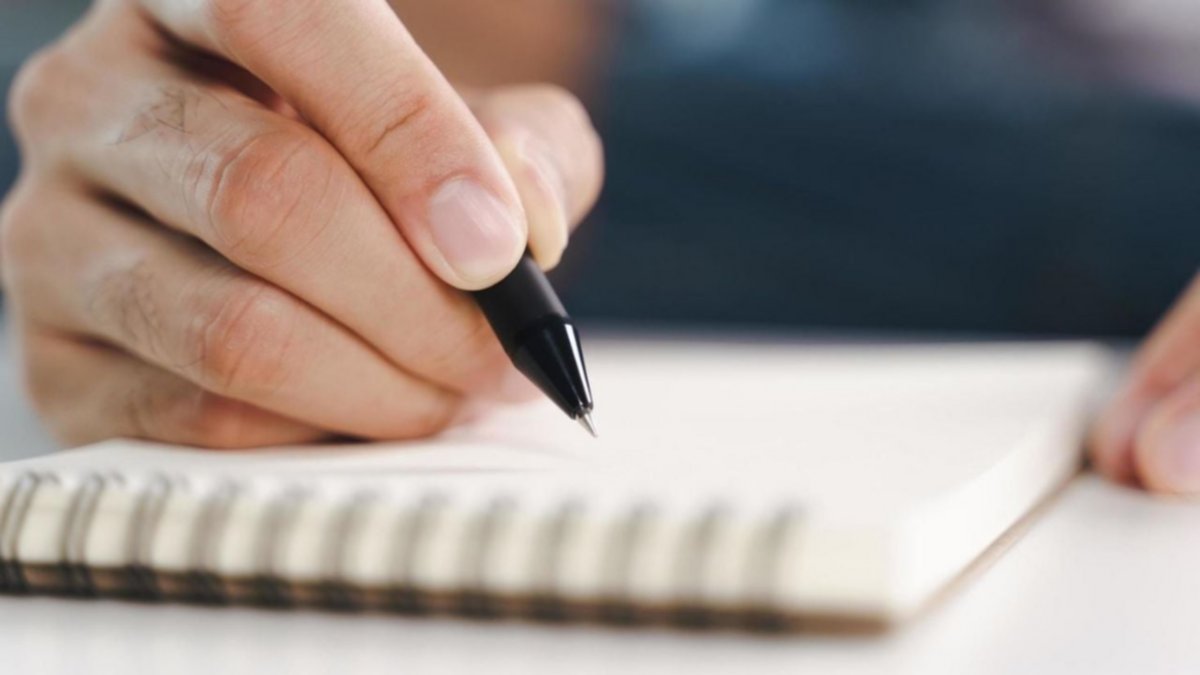 Convocan a dos destacados concursos literarios para cuentos y novelas: premios, fechas y requisitos
