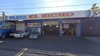 Un mecánico murió aplastado por el auto que reparaba en su taller