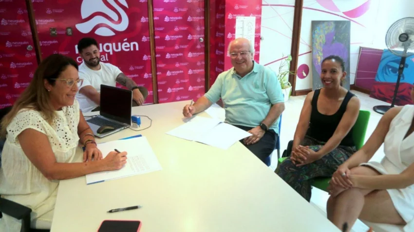Neuquén implementa nuevo servicio tecnológico en colectivos