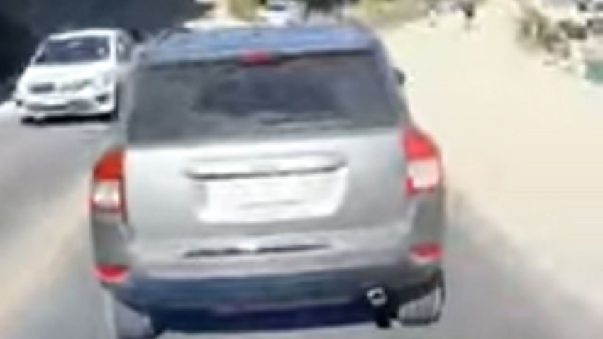 Indignación por un conductor que no le cedió el paso a una ambulancia en Bariloche