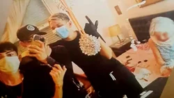 Asaltaron a una jubilada y se sacaron una foto con ella atada a la cama
