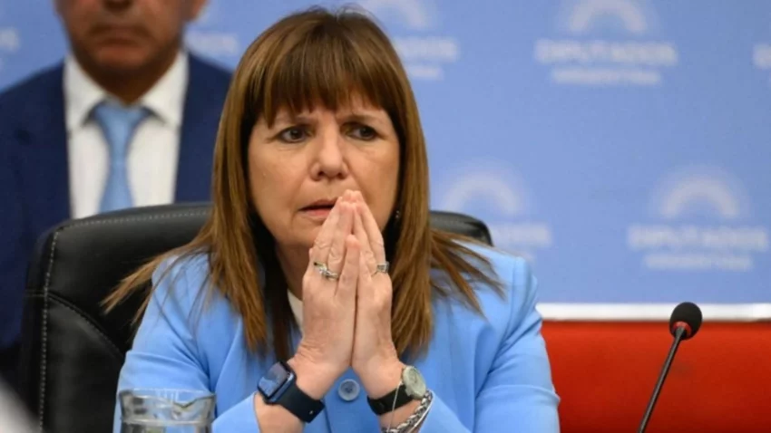 Bullrich defendió la construcción del cerco en Salta: "Es el punto más álgido de entrada de cocaína al país"
