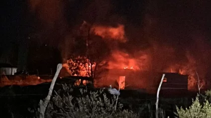 Se incendió una casa en Plaza Huincul y la familia perdió todo