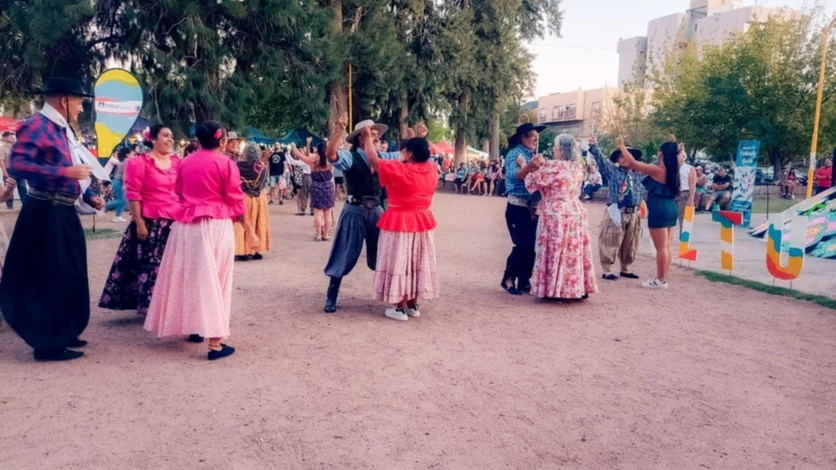 Las calles de Cipolletti reciben en febrero el Verano Cultural 2025