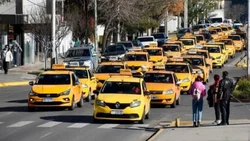Vuelven a cargar taxistas contra la modalidad Uber en Neuquén