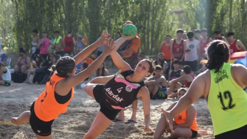 Beach Handball: el circuito patagónico cierra en Las Grutas